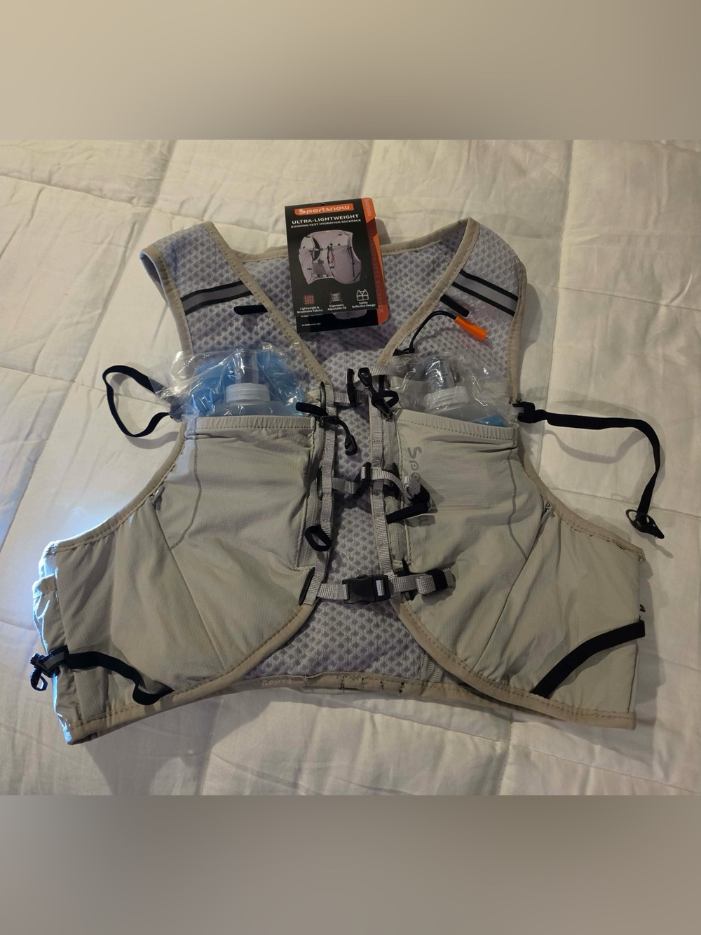 Ultra-Lightweight Unisex Gray Running Hydration Vest with 2 soft flasks NWT - Picture 5 of 13